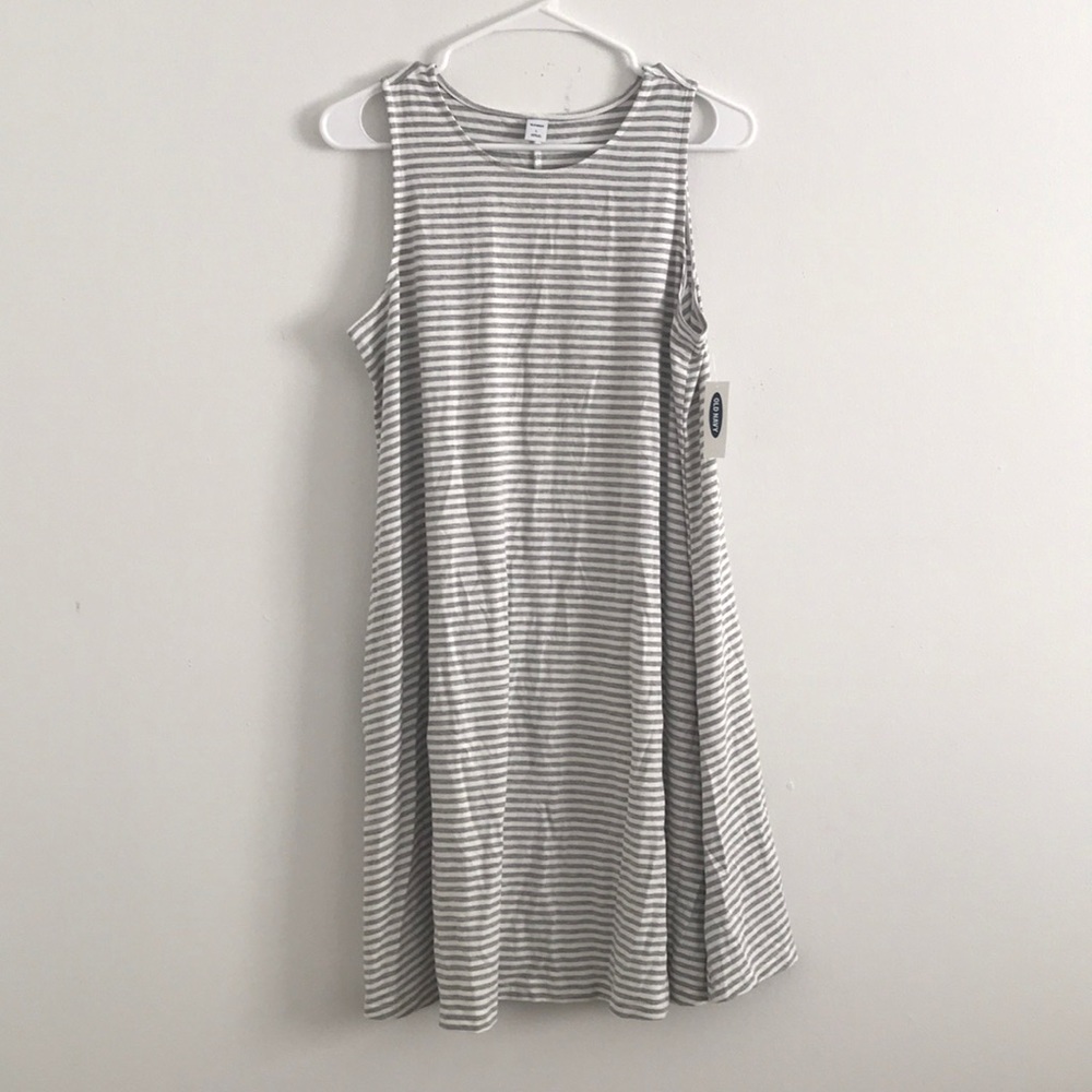 NWT L Old Navy Grey Striped Jersey Dress